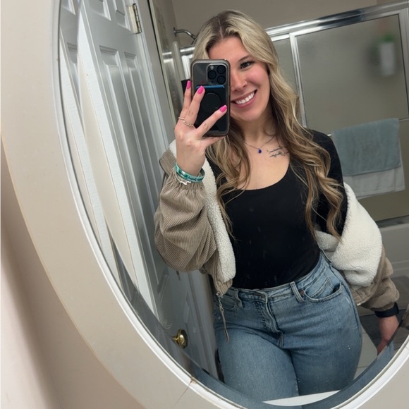 leahboebia
